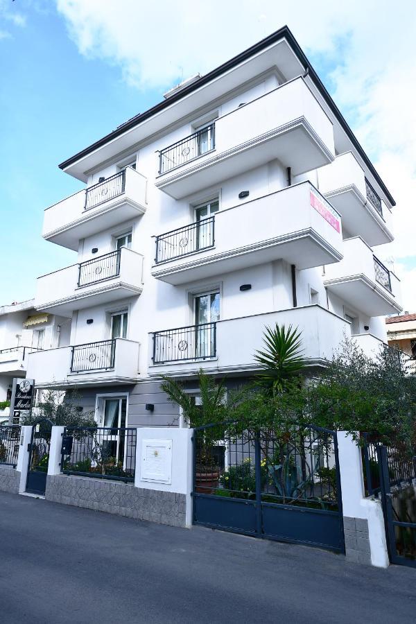 Residence Marlin 里乔内 外观 照片